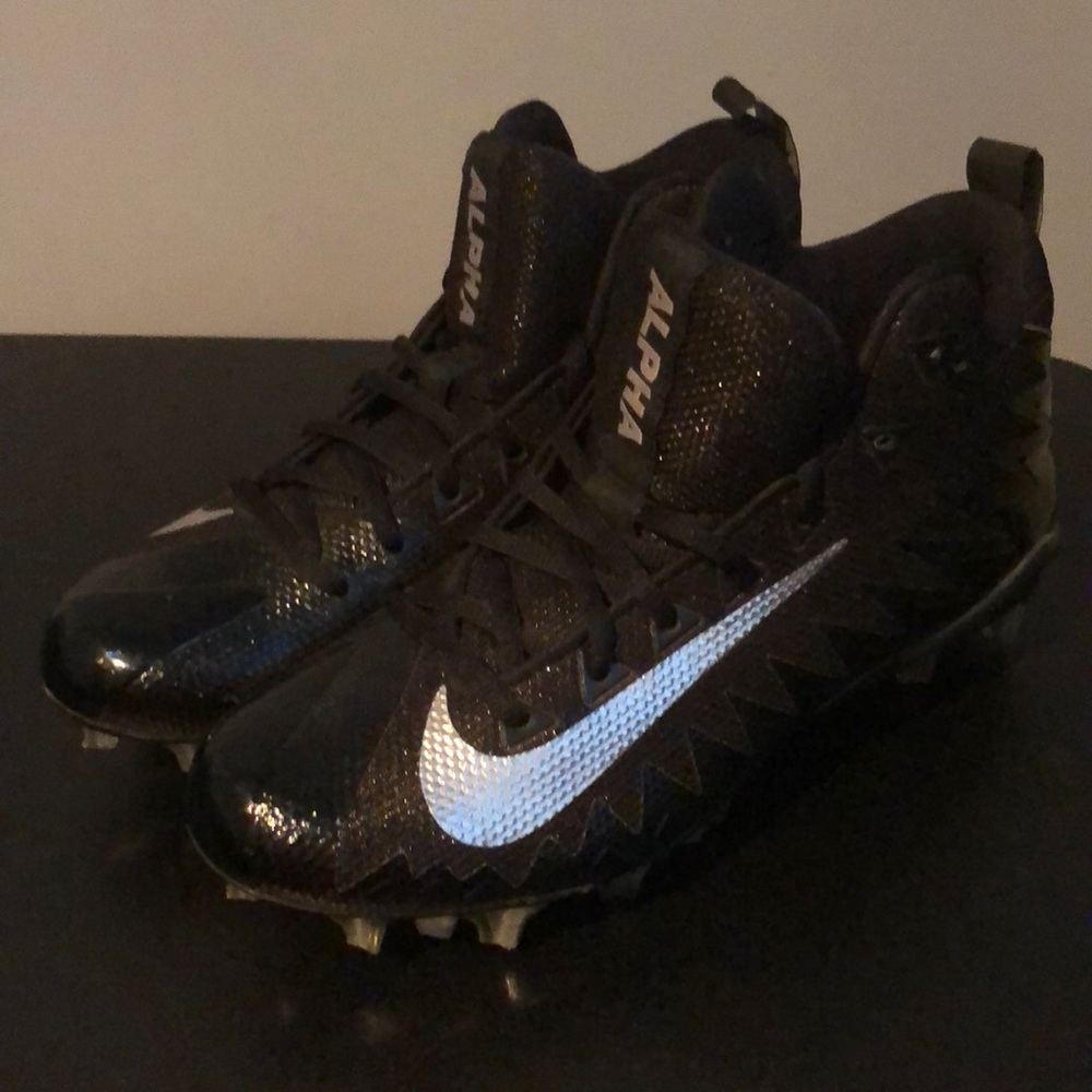 Nike Football Alpha Menace Cleats